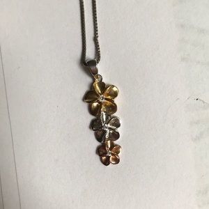 Flower necklace